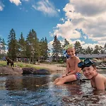 Harriniva Adventure Resort Otel Muonio