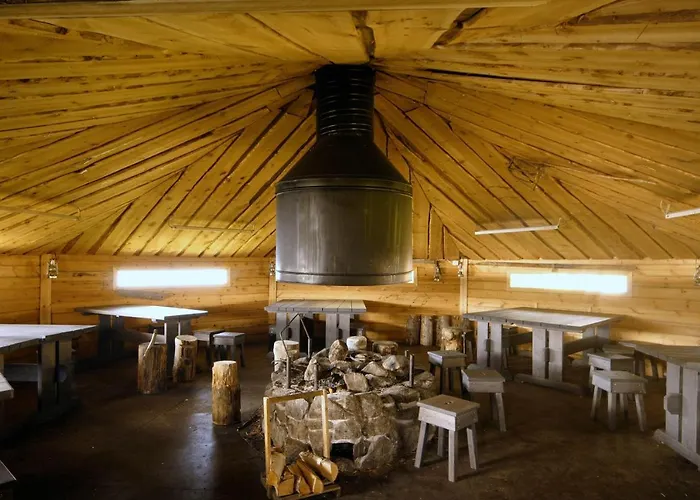 Harriniva Adventure فندق 2*