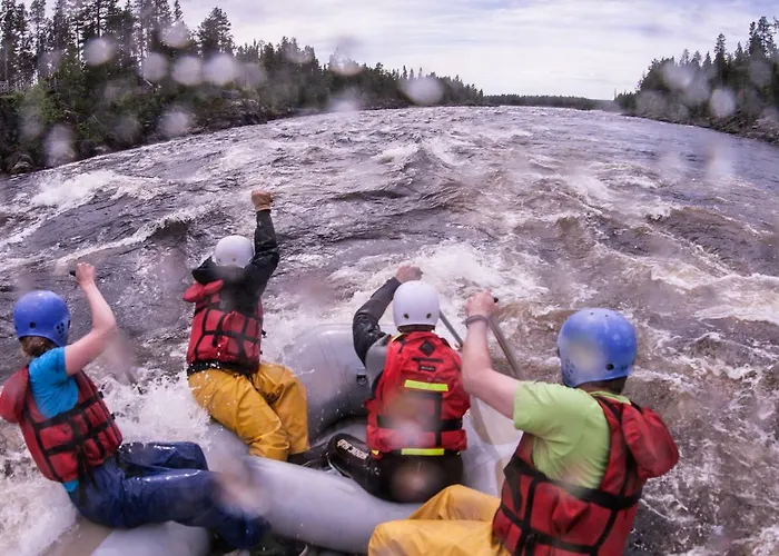 Harriniva Adventure فندق 2*